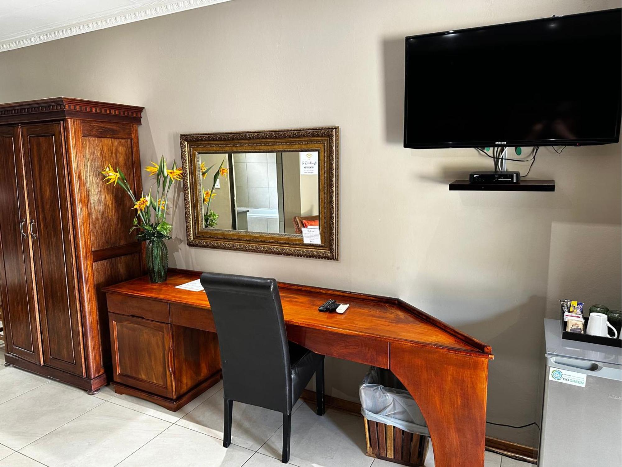 Meyers Guesthouse Jwaneng المظهر الخارجي الصورة